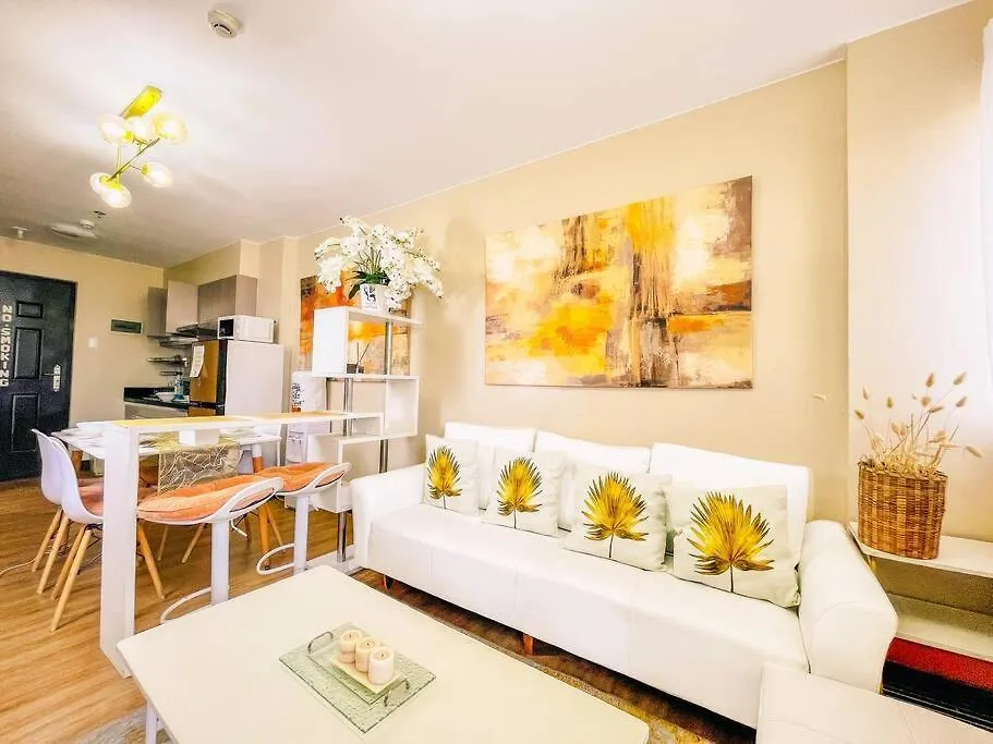 2Br With Balcony Free Use Pool, Gym, Bball, Netflix Manila 0*,