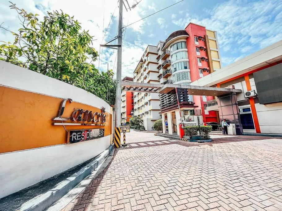 2Br With Balcony Free Use Pool, Gym, Bball, Netflix Manila 0*,  Philippines